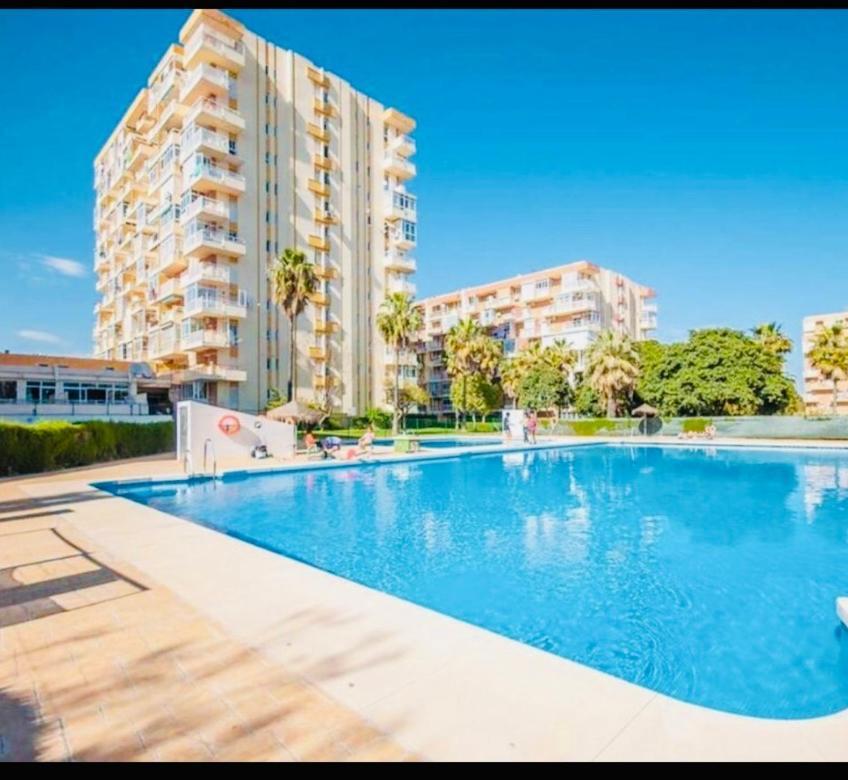 Iris Vistas Sea & Sun Benalmadena Apartment ภายนอก รูปภาพ