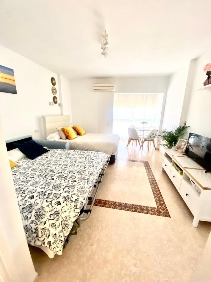 Iris Vistas Sea & Sun Benalmadena Apartment ภายนอก รูปภาพ