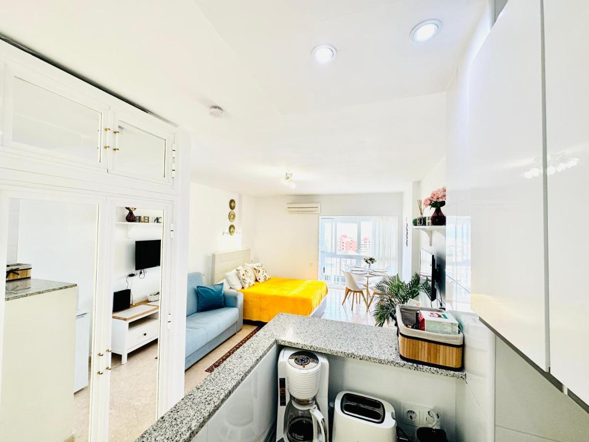 Iris Vistas Sea & Sun Benalmadena Apartment ภายนอก รูปภาพ